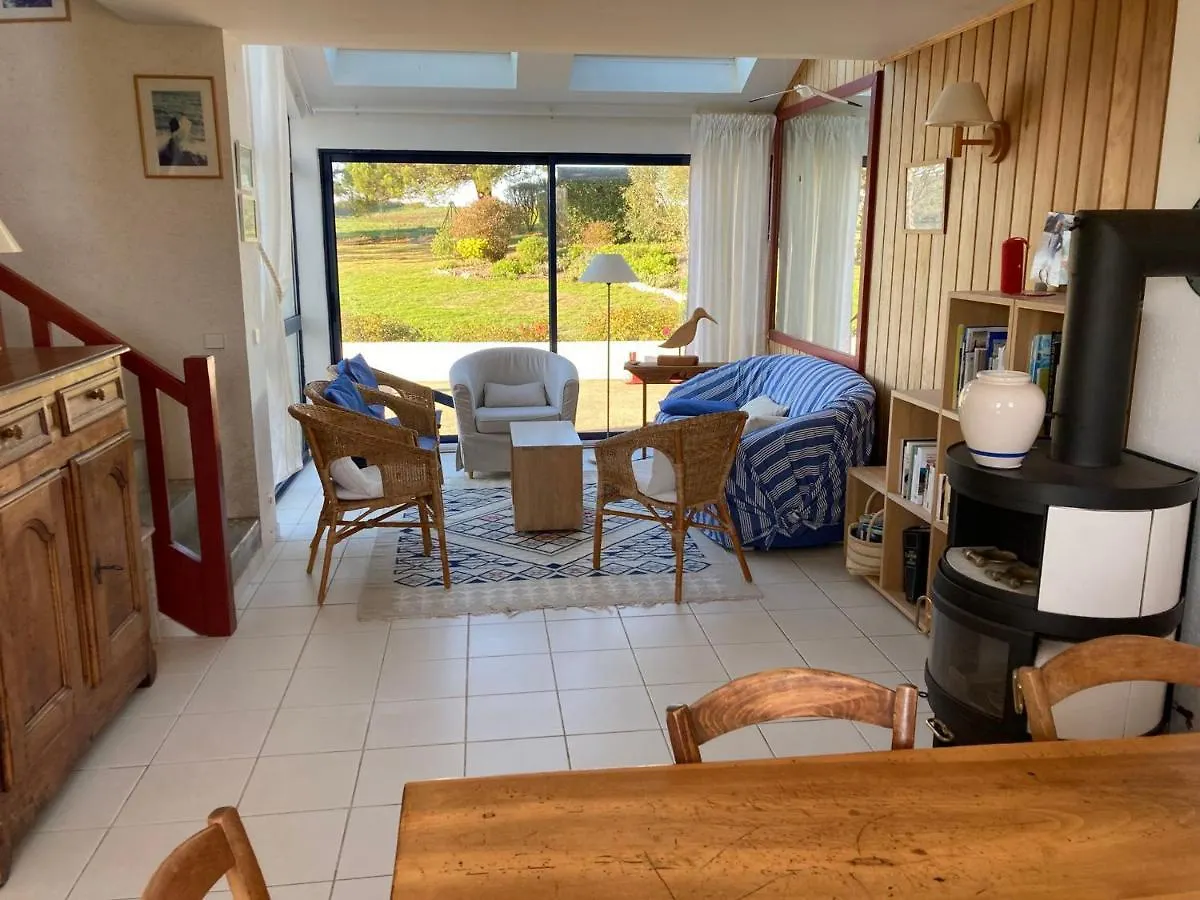 Maison Lumineuse Avec Jardin, Pres De La Plage Des Grands Sables - Fr-1-418-195 Locmaria 0*,