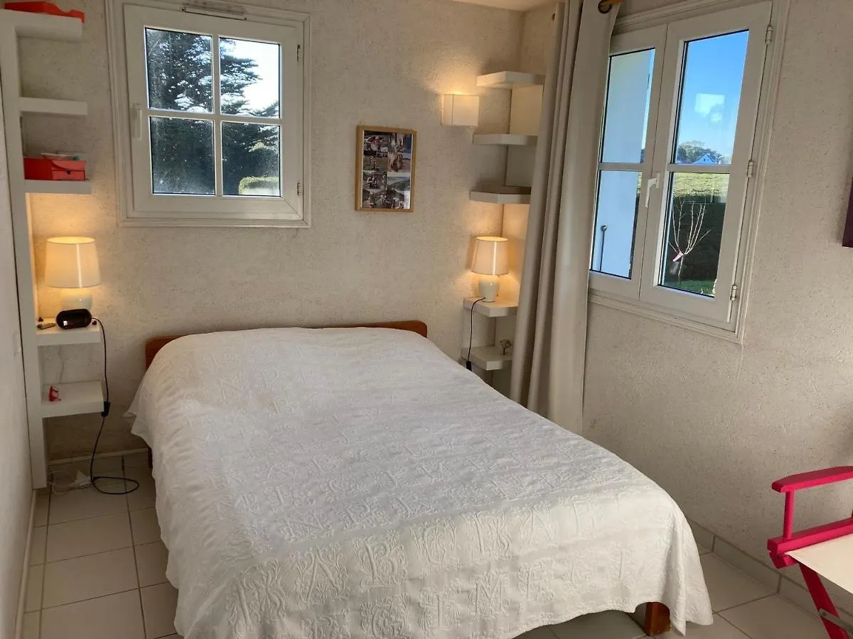 Maison Lumineuse Avec Jardin, Pres De La Plage Des Grands Sables - Fr-1-418-195 Locmaria Holiday home